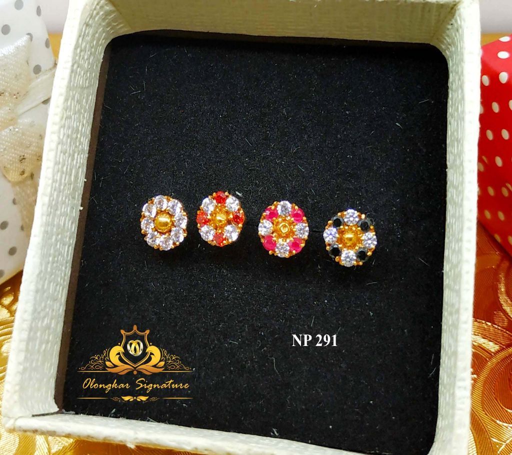 18K  Eight Stone Nose Pin