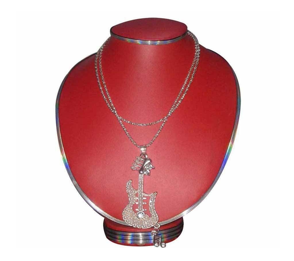 Guitar Shaped Stone Setting Pendant 