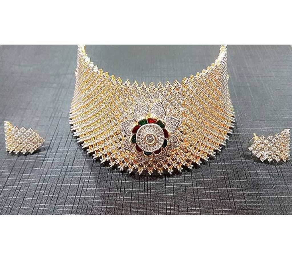 Diamond cut stone setting necklace with ear ring 