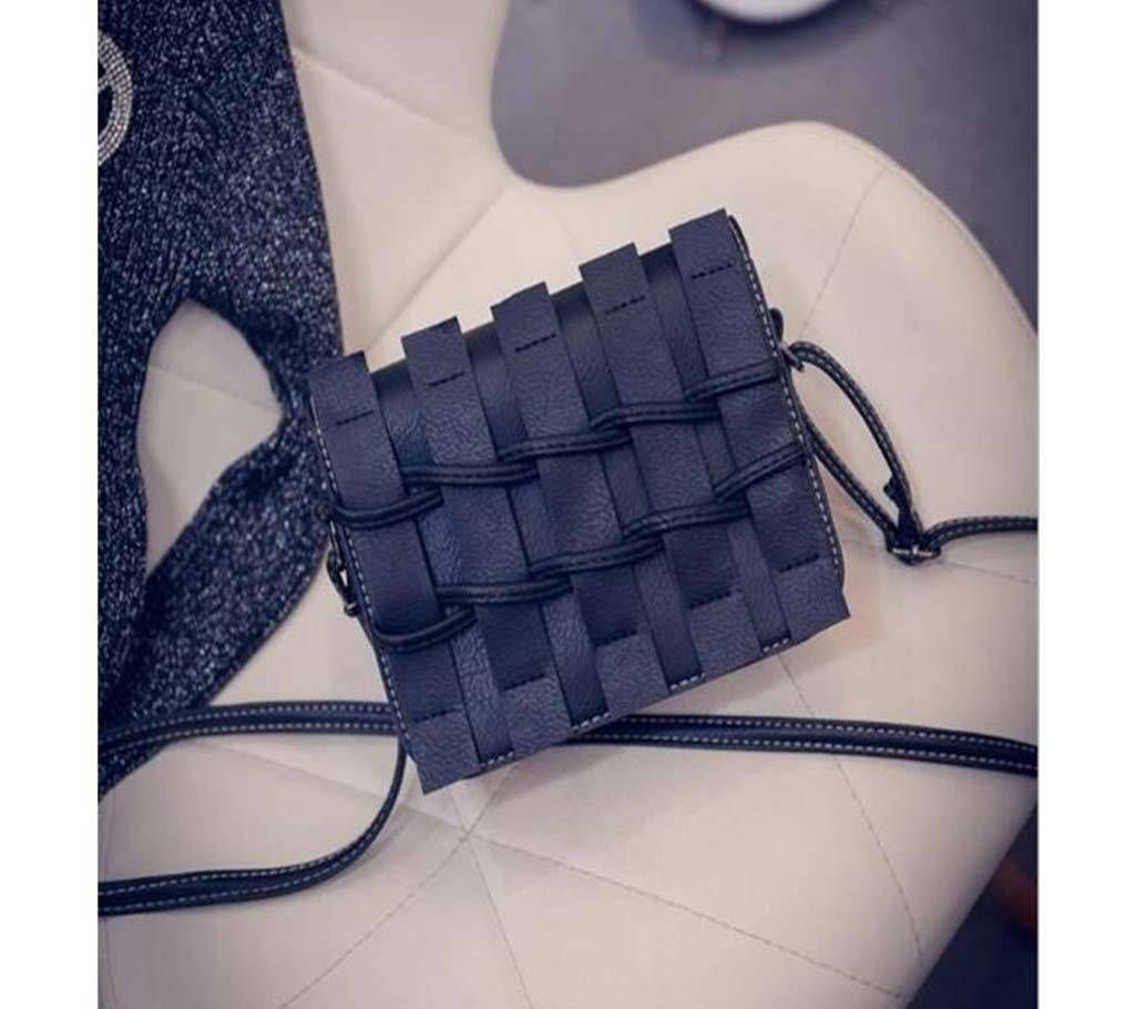 Japanese and Korean version stylish small square package packet mini shoulder bag (1819 Black)