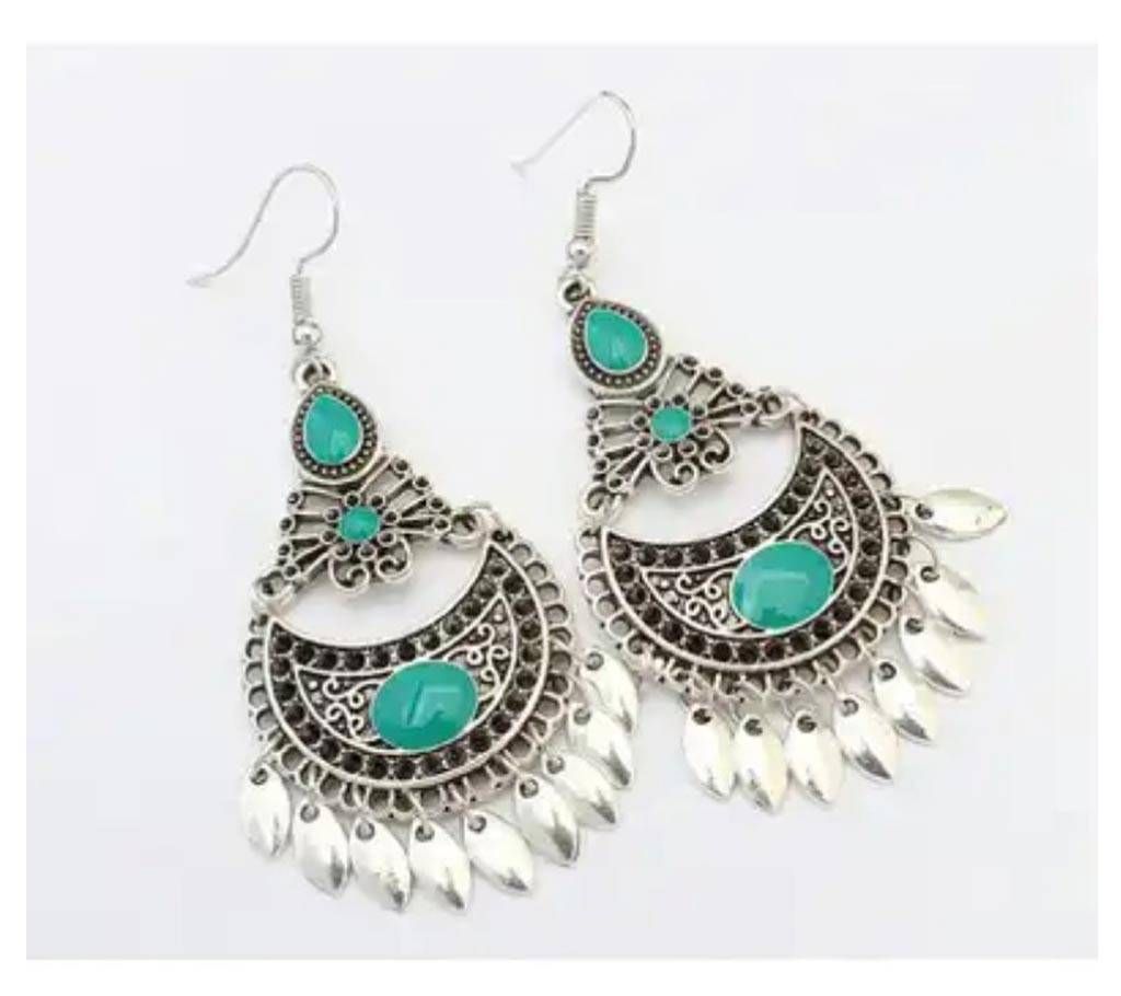 Chia Fashion tassel drop green earrings (by Pink Point - CHIA116A)