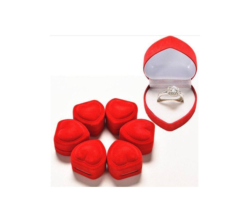 Herat Shpe Ring Box