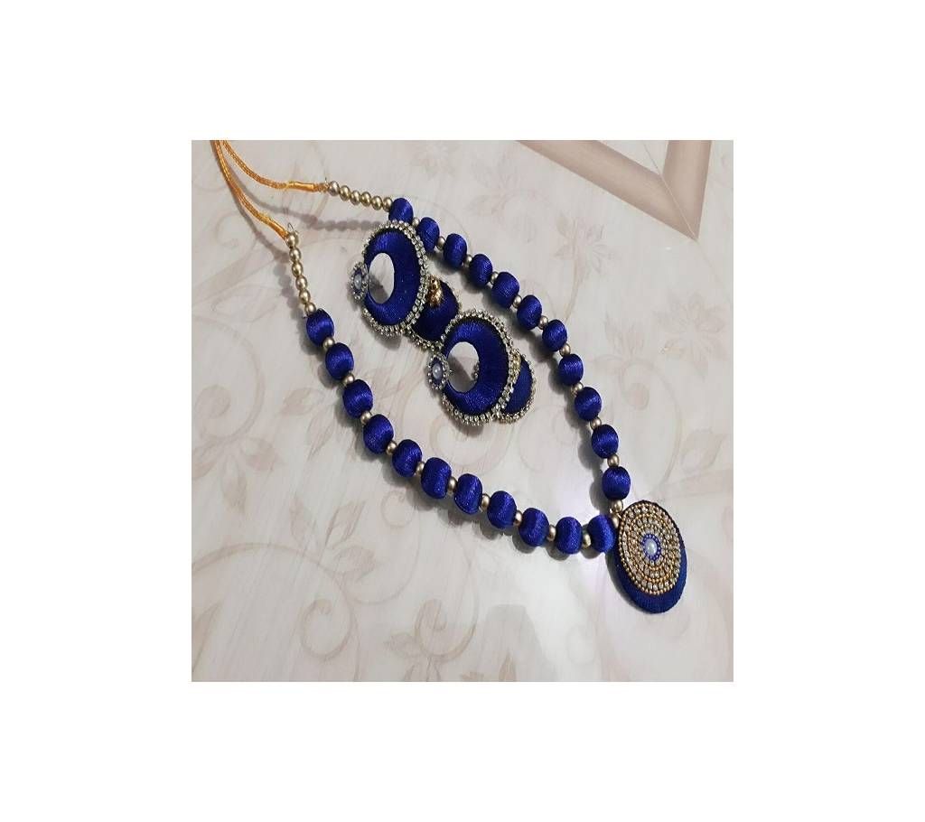 Blue nackpiece  with earring