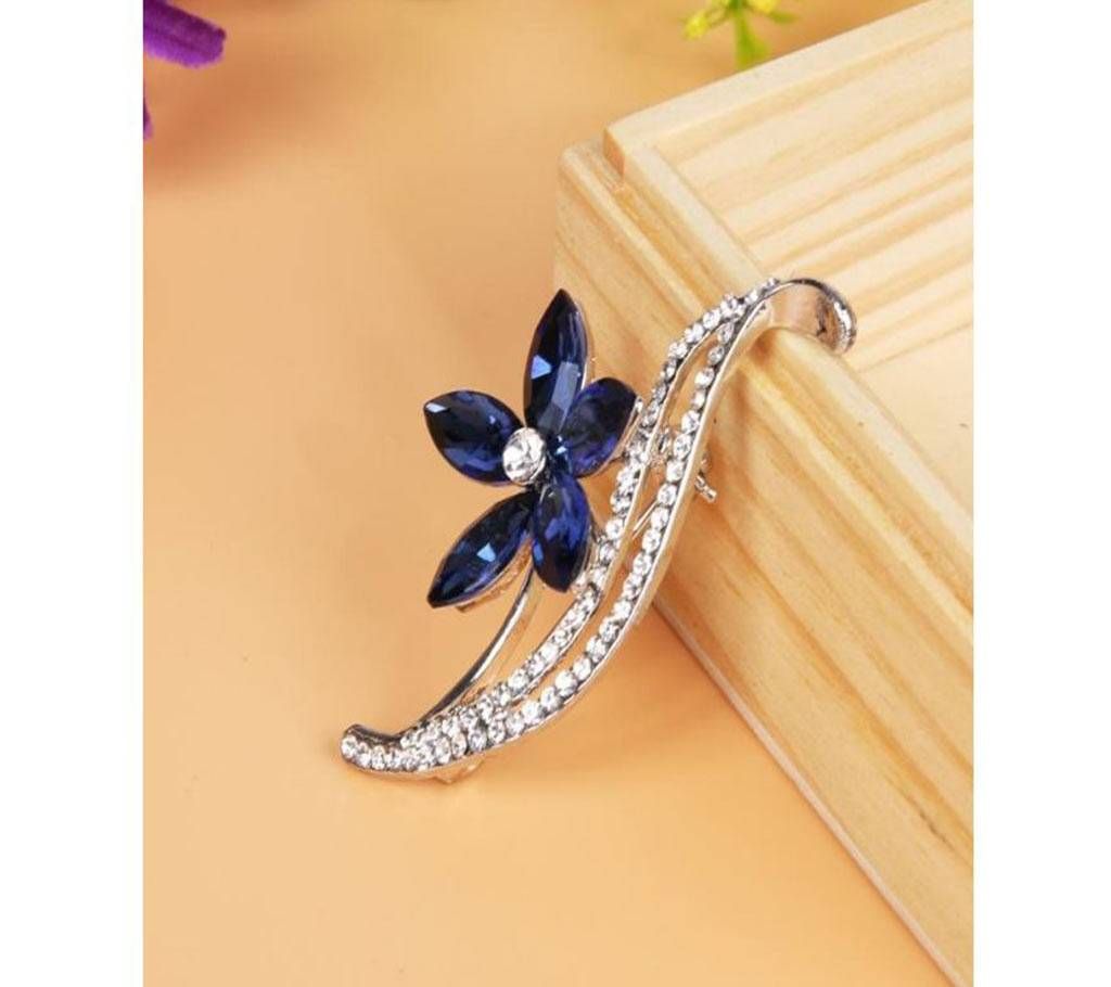 Flower Shape Crystal Brooches