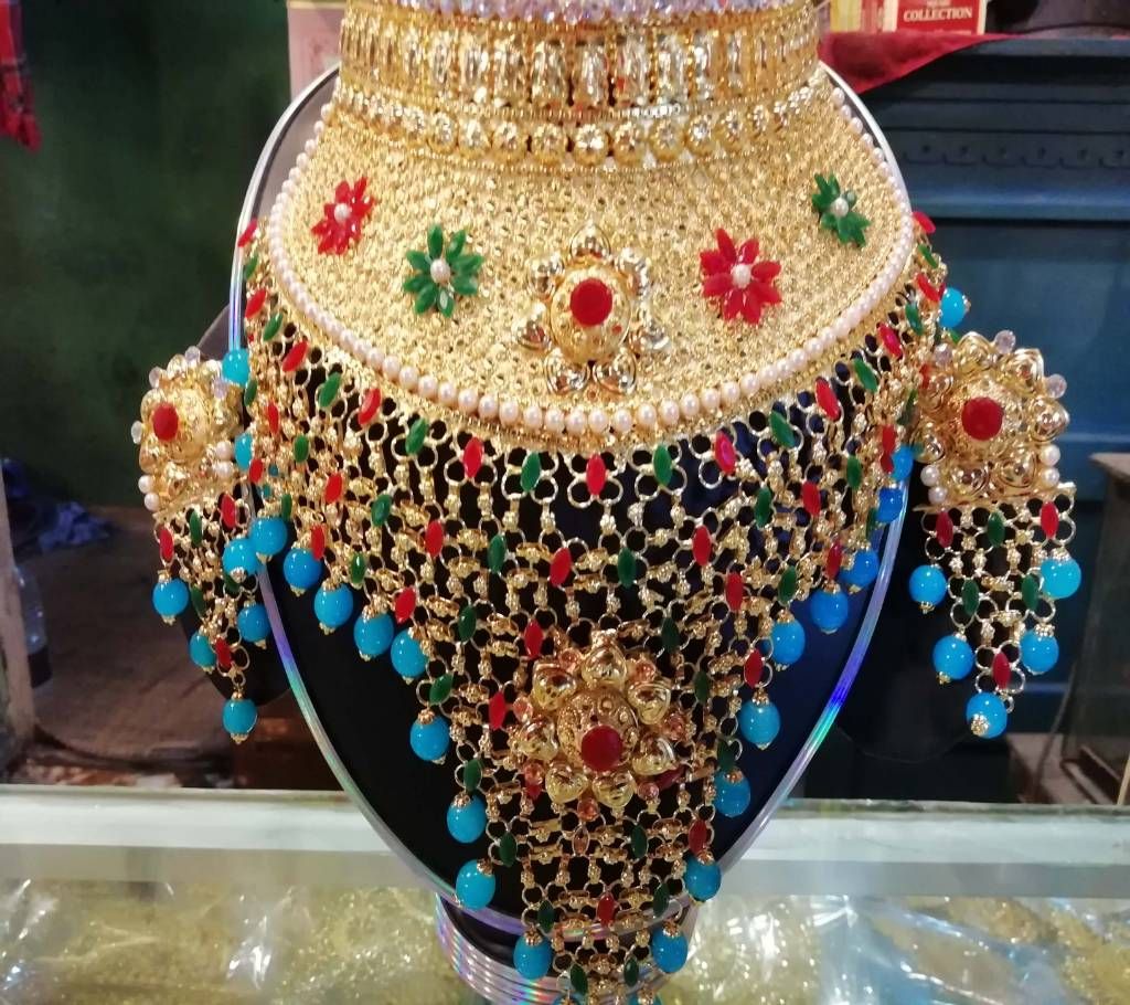 goldplated ornaments