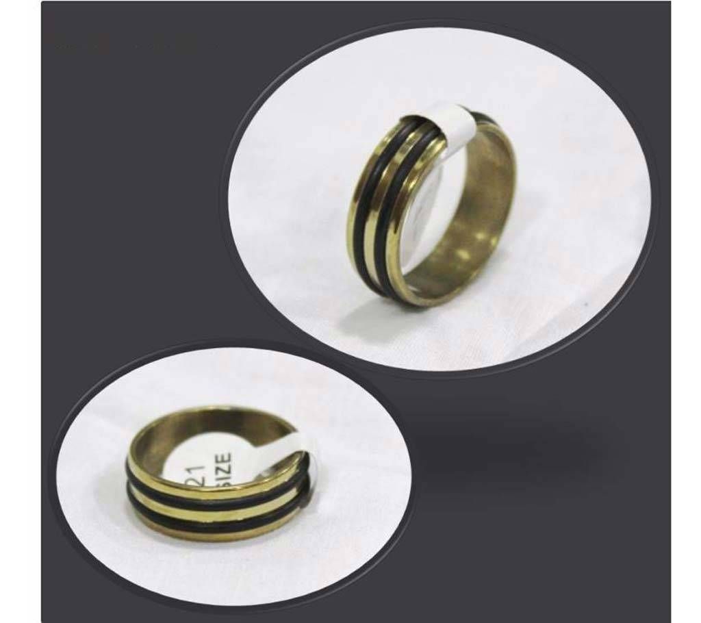 Ladies finger ring 