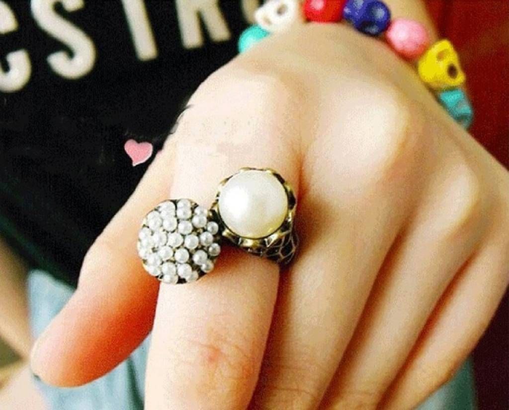 Double stone setting finger ring