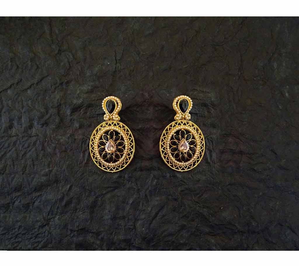 OVAL SHAPE STYLE REVERSE PAAN POLKI EARRINGS (by Pink Point - ER-5291-47)