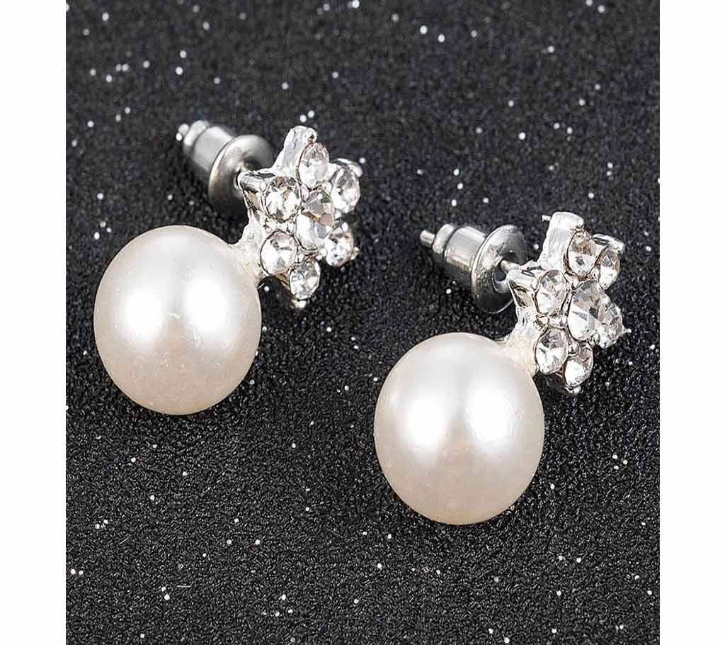 Pearl Crystal Rhinstone Snow Flower Stud Earrings Earrings women Girl Brincos Earring Lovely Jewelry