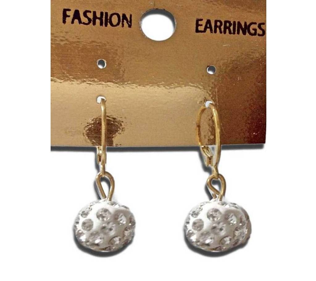 White color ball crystal earring