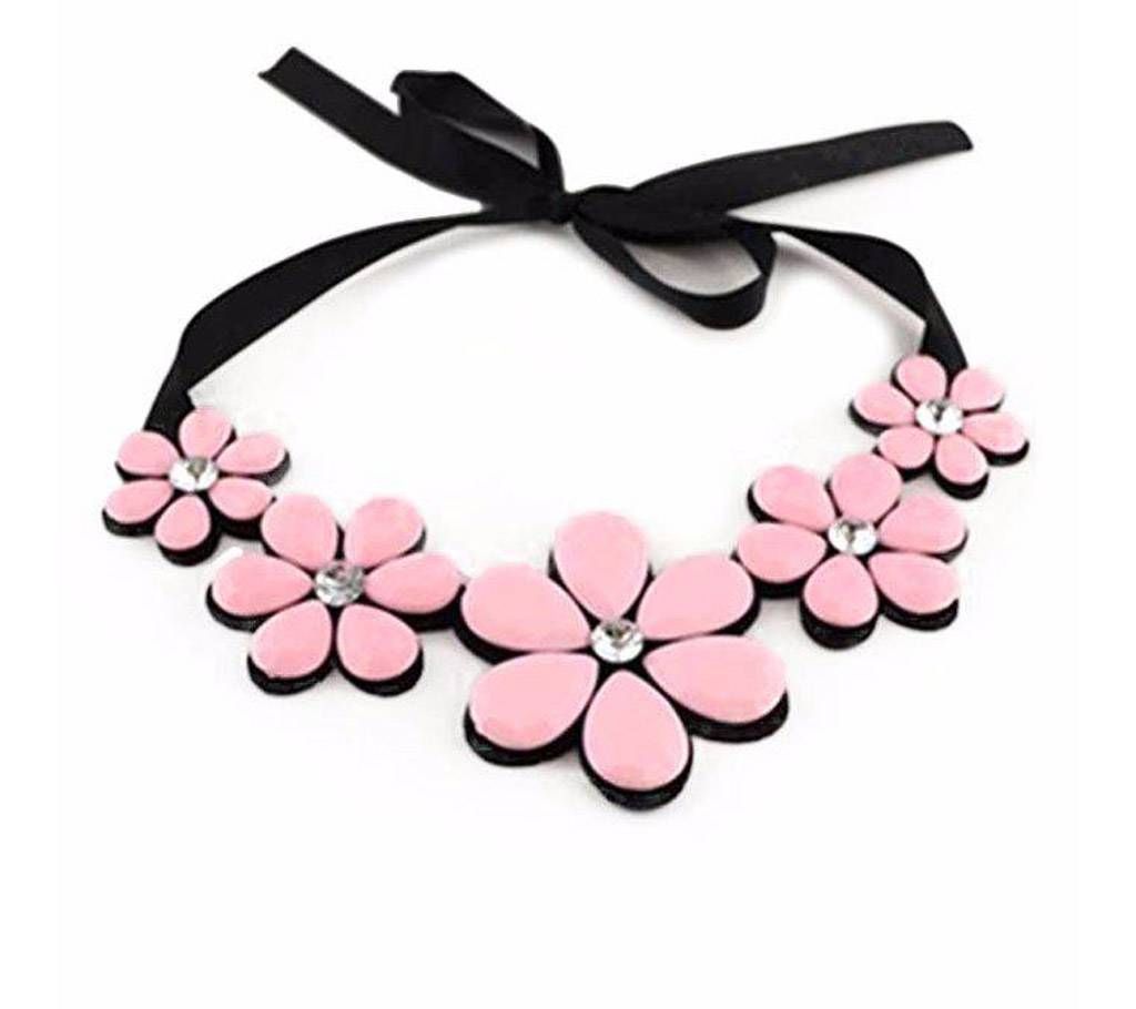 Flower Shaped Necklace For Women - Pink