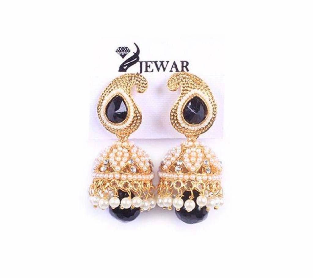 Alloy stone setting earring 