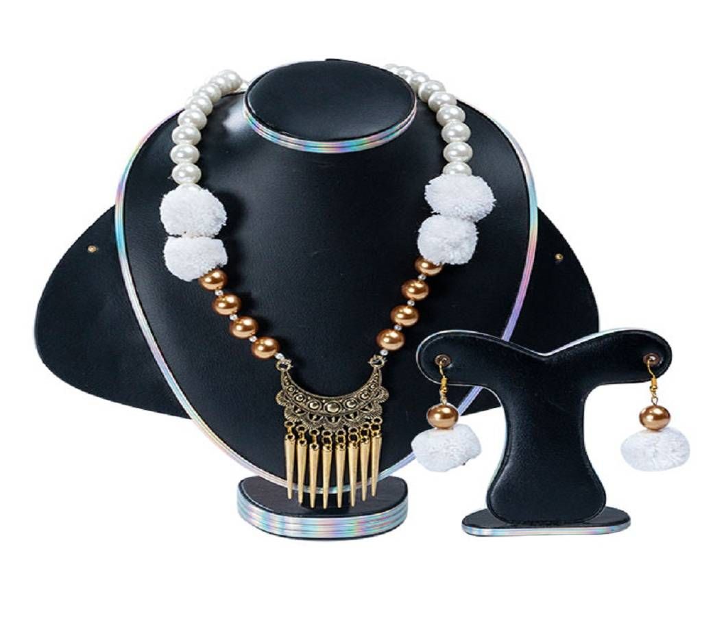 Golden  Stone Setting Jewellery Set