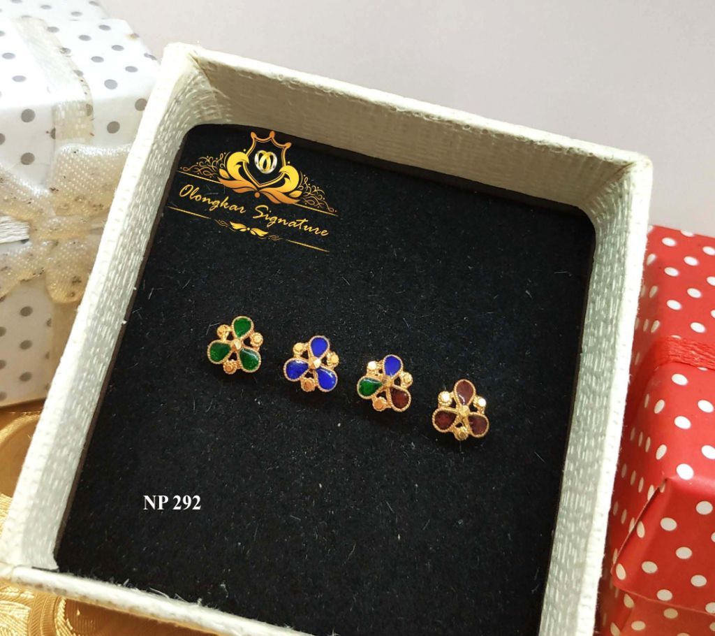 18K Mina Stone Nose Pin