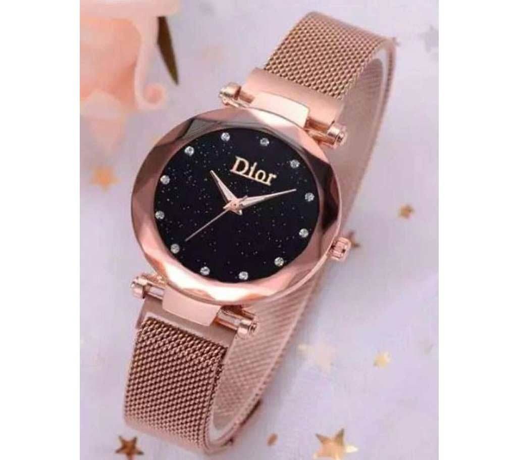 Dior Magnetic Analog Watch for Women- Golden 03