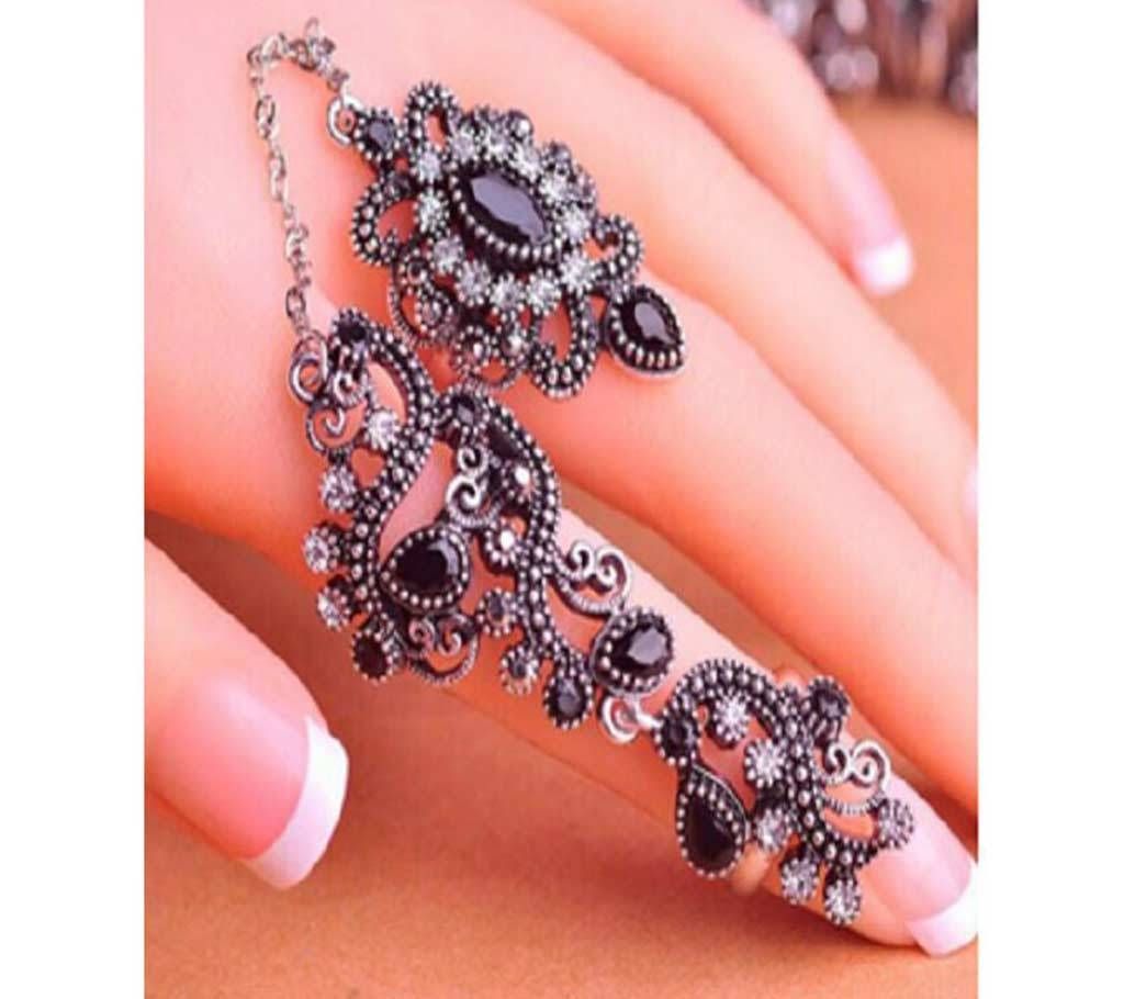 Silver Crystal ladies finger ring 
