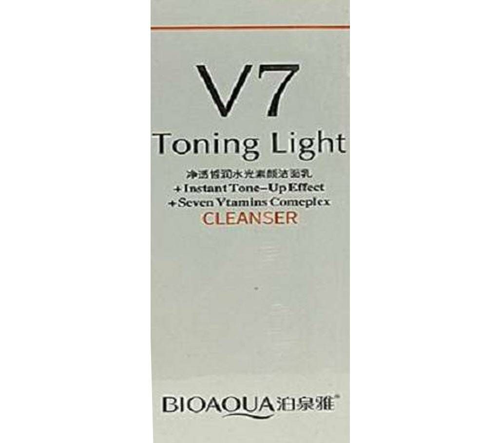 V7 Toning Light cleanser 30ml Thailand