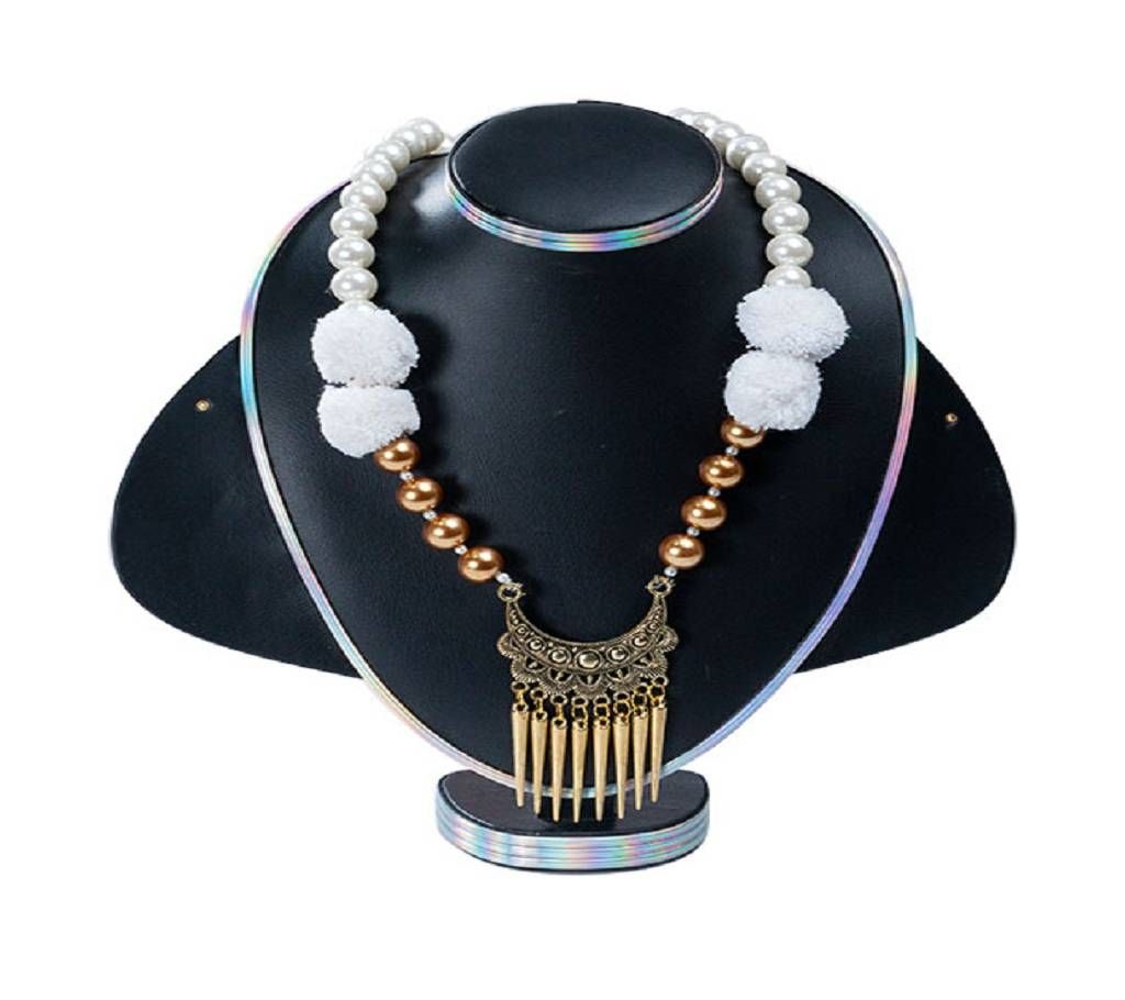 Golden  Stone Setting Necklace
