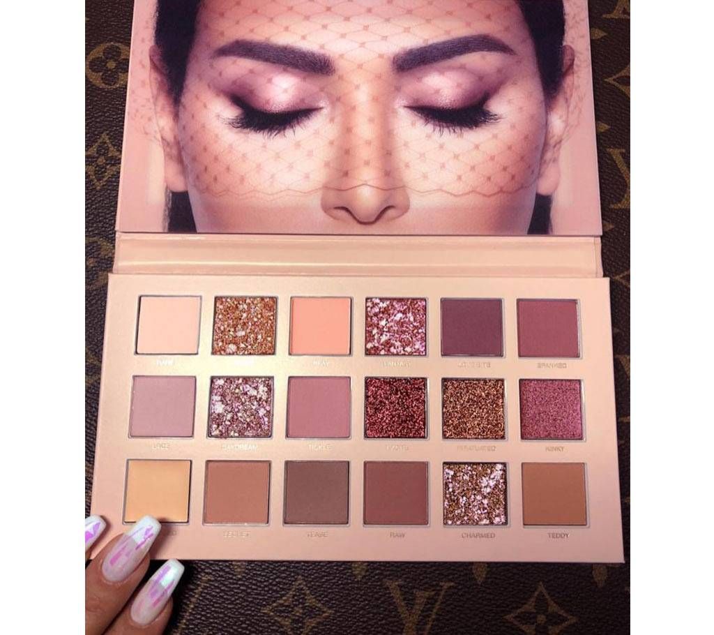 Huda beauty new nude eyeshadow palette 