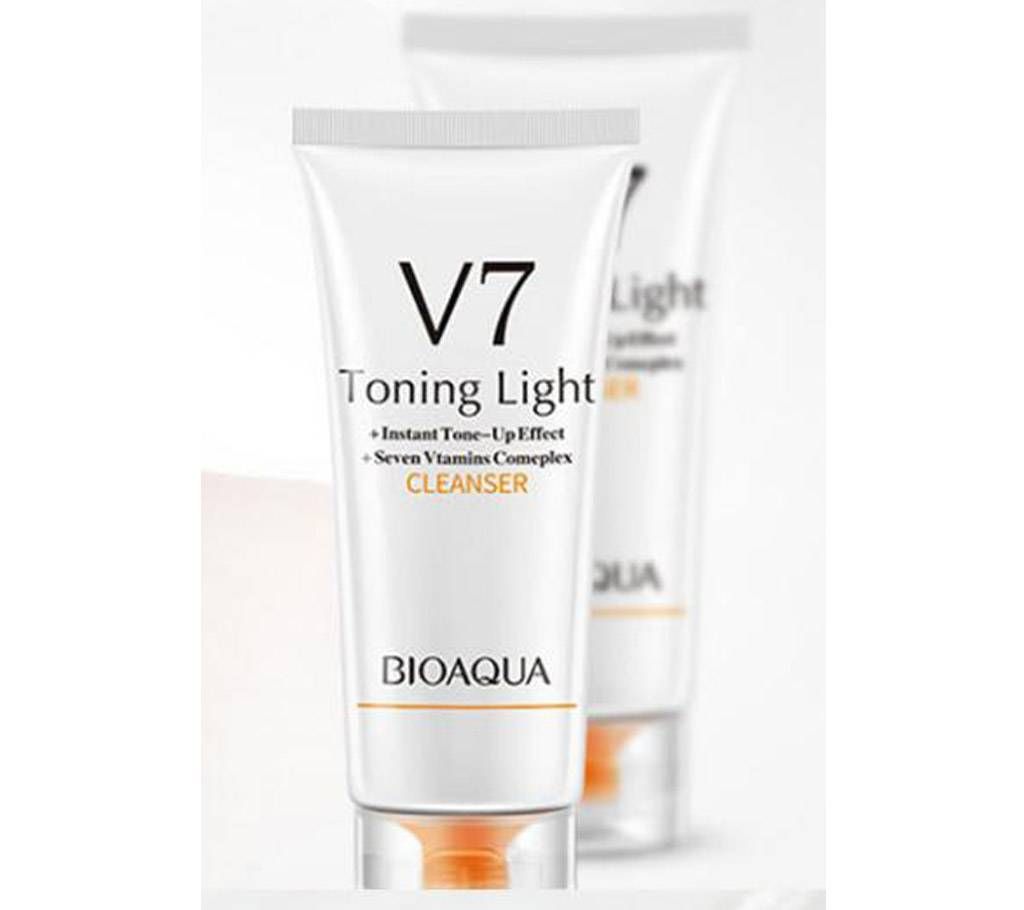 BIOAQUA V7 Toning Light Cleanser (China)
