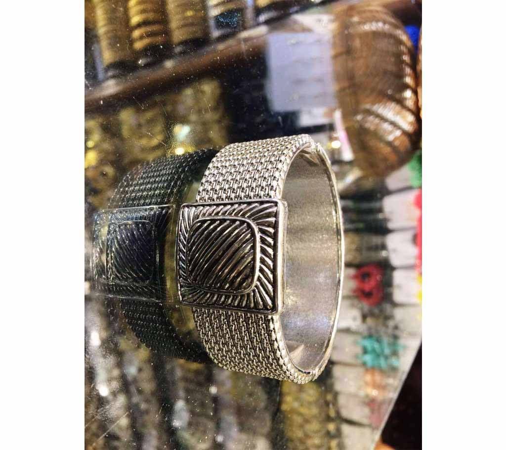 Vintage bracelet for women