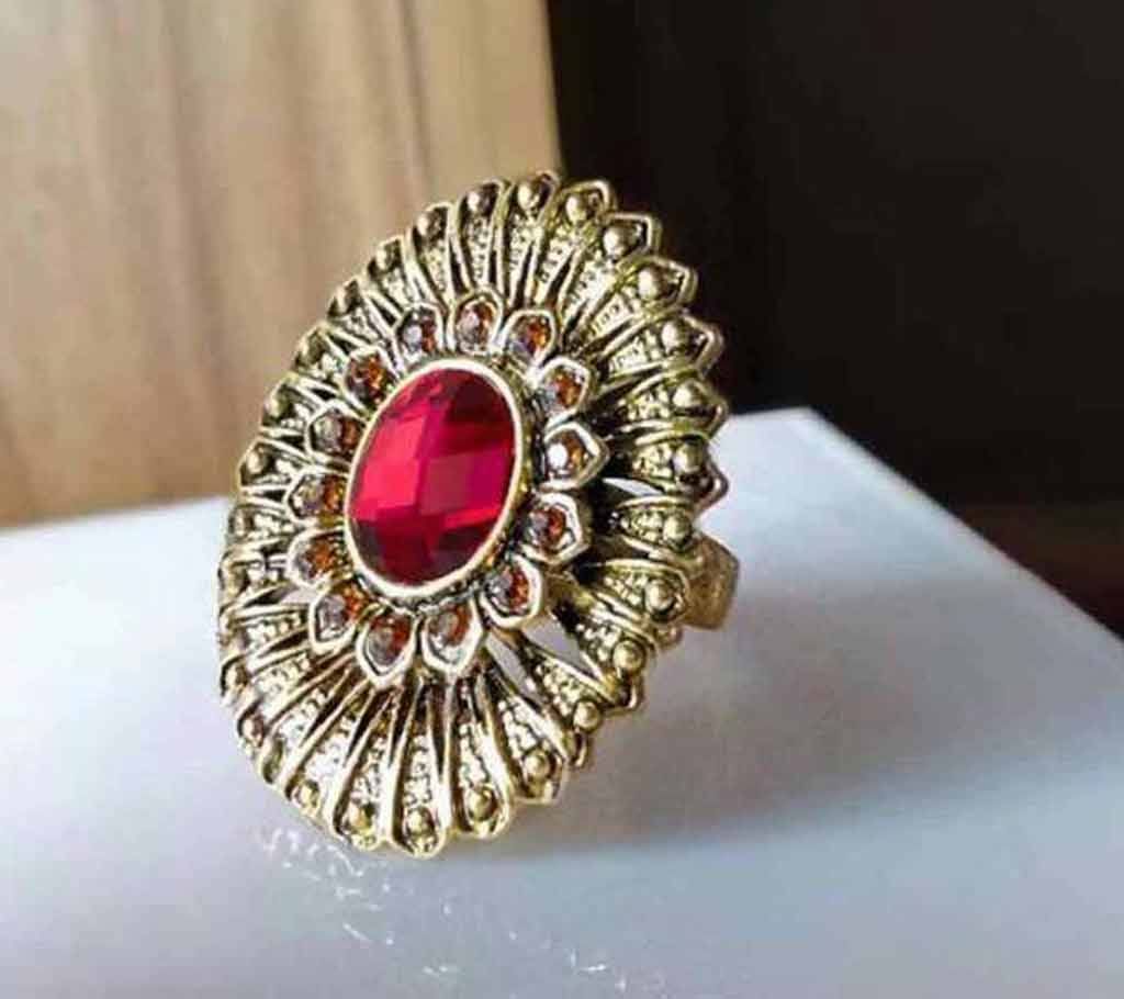 Satone Setting Ladies Finger Ring