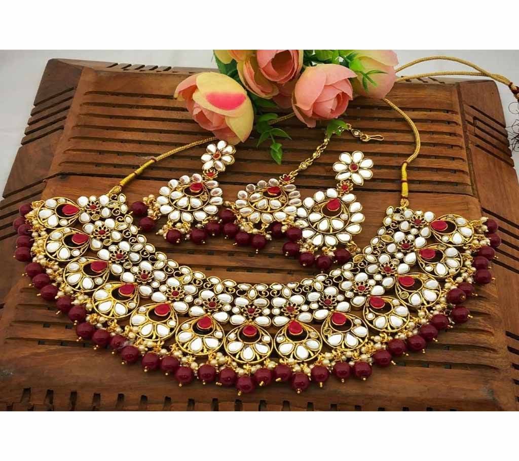 Dabbi Kundan Choker Set 03 Yellow Silver with Maroon Muktas