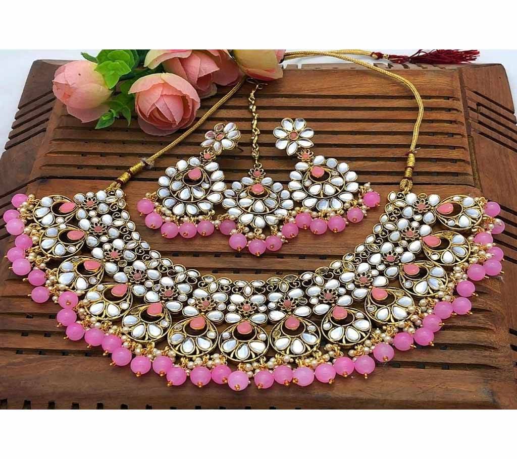 Dabbi Kundan Choker Set 04 Yellow Silver with Pink Muktas
