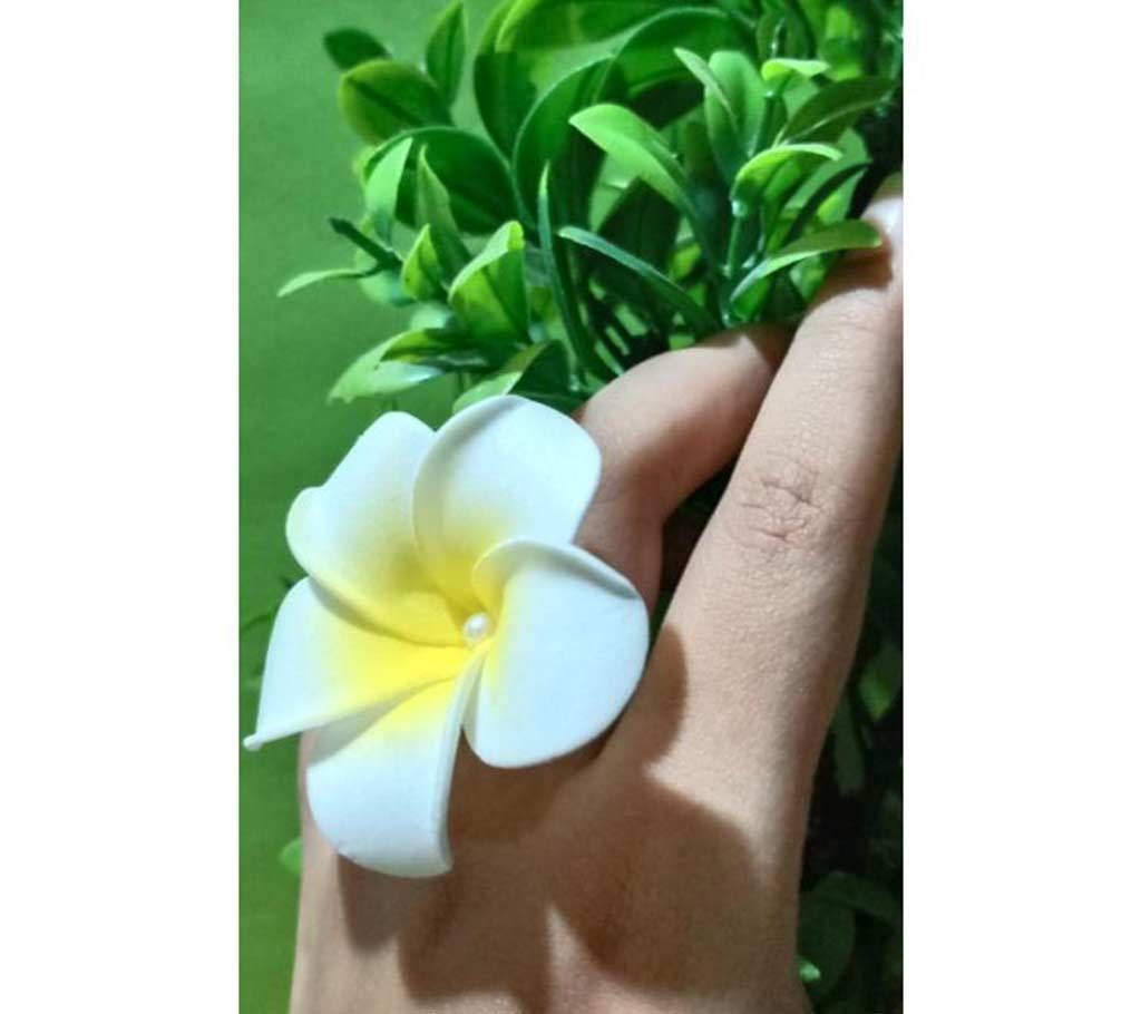 Kathgolap finger ring
