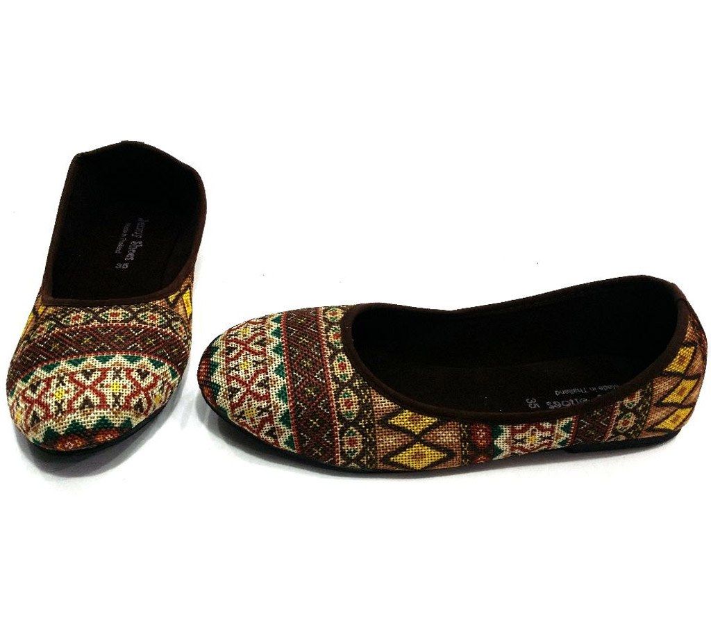 Ladies fashionable pumpy shoes