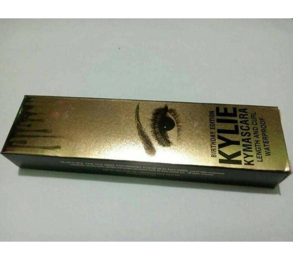 Kylie Eyeliner and mashkara