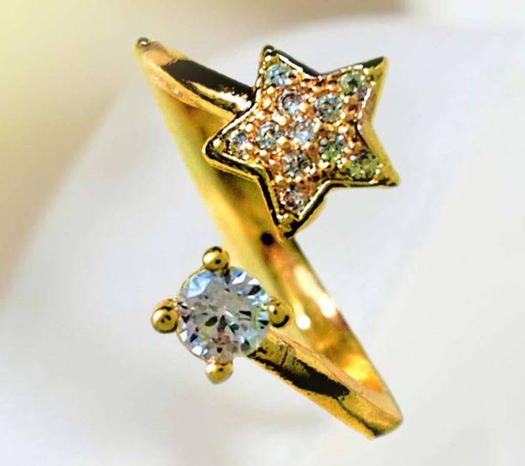 Star shaped ladies finger ring