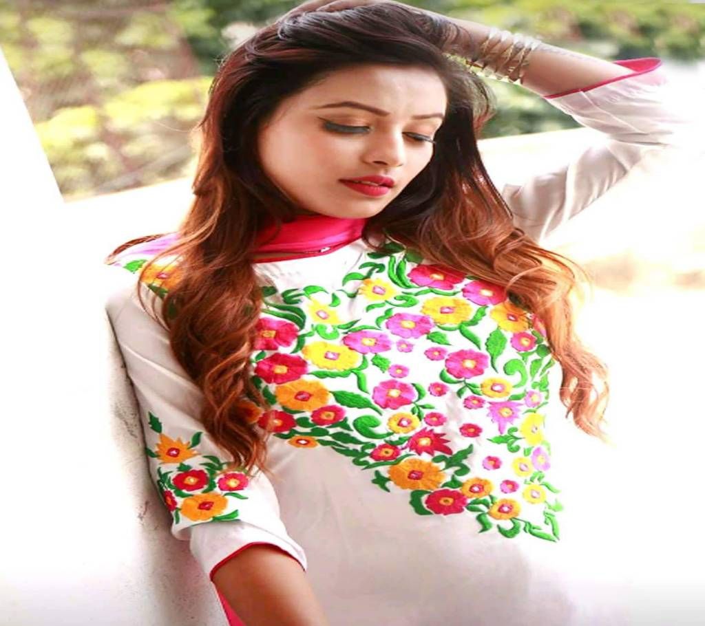 Unstitched White Georgette Shalwar Kameez For Women