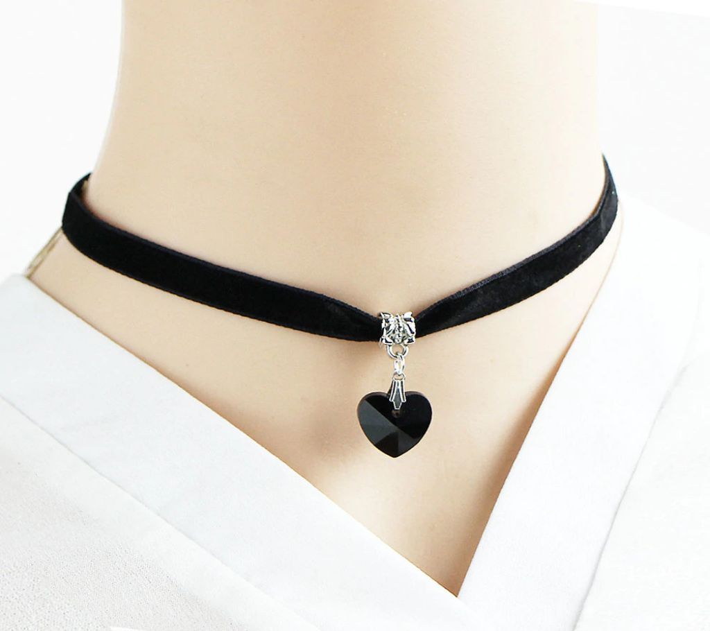 1PCS Fashion Jewelry 6 Colors Choker Black Velvet Crystal Heart Pendant Necklaces Punk Gothic Statement Collares for Women