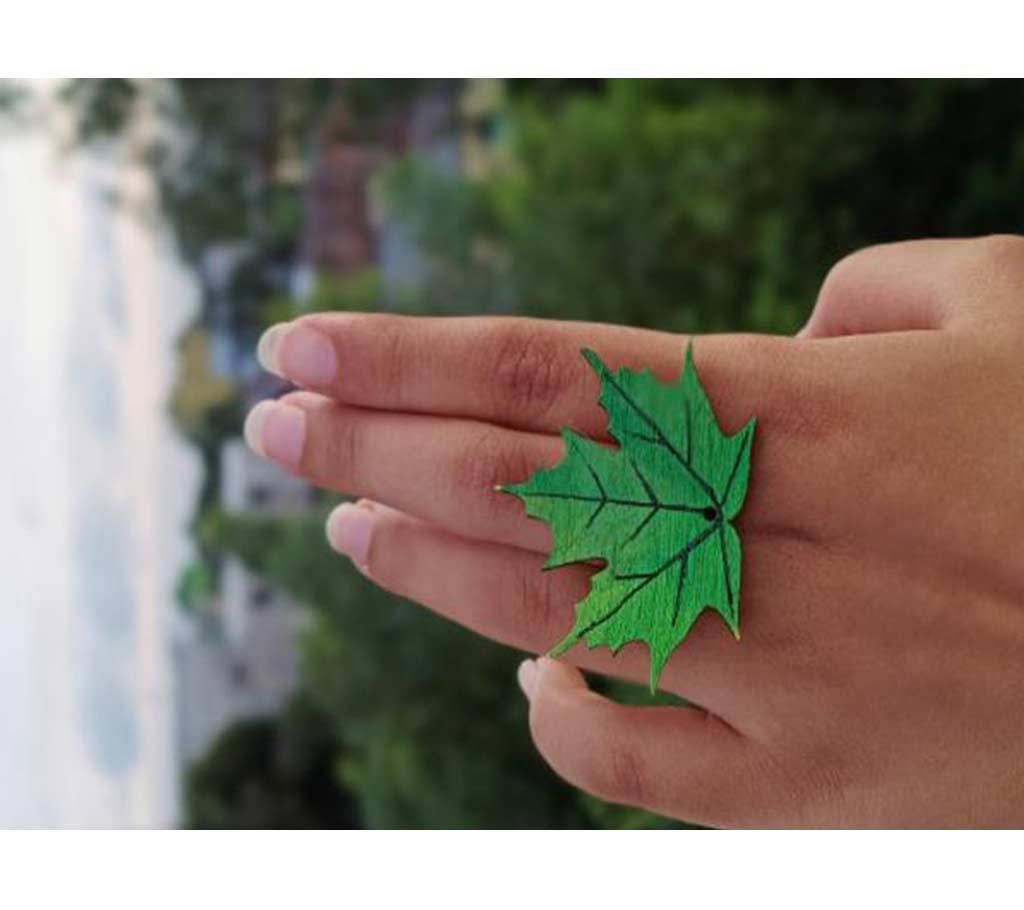 Maple Leaf Finger Ring