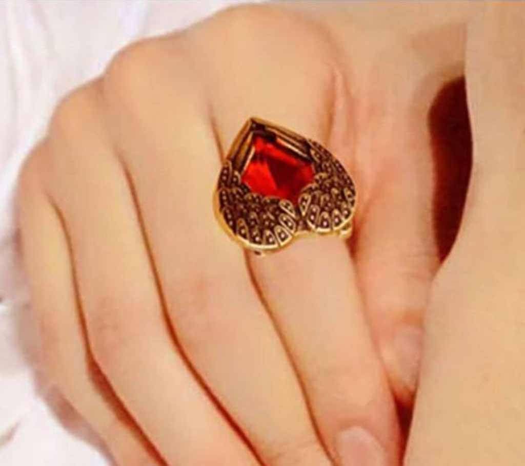 Ladies heart shaped red stone setting finger ring 