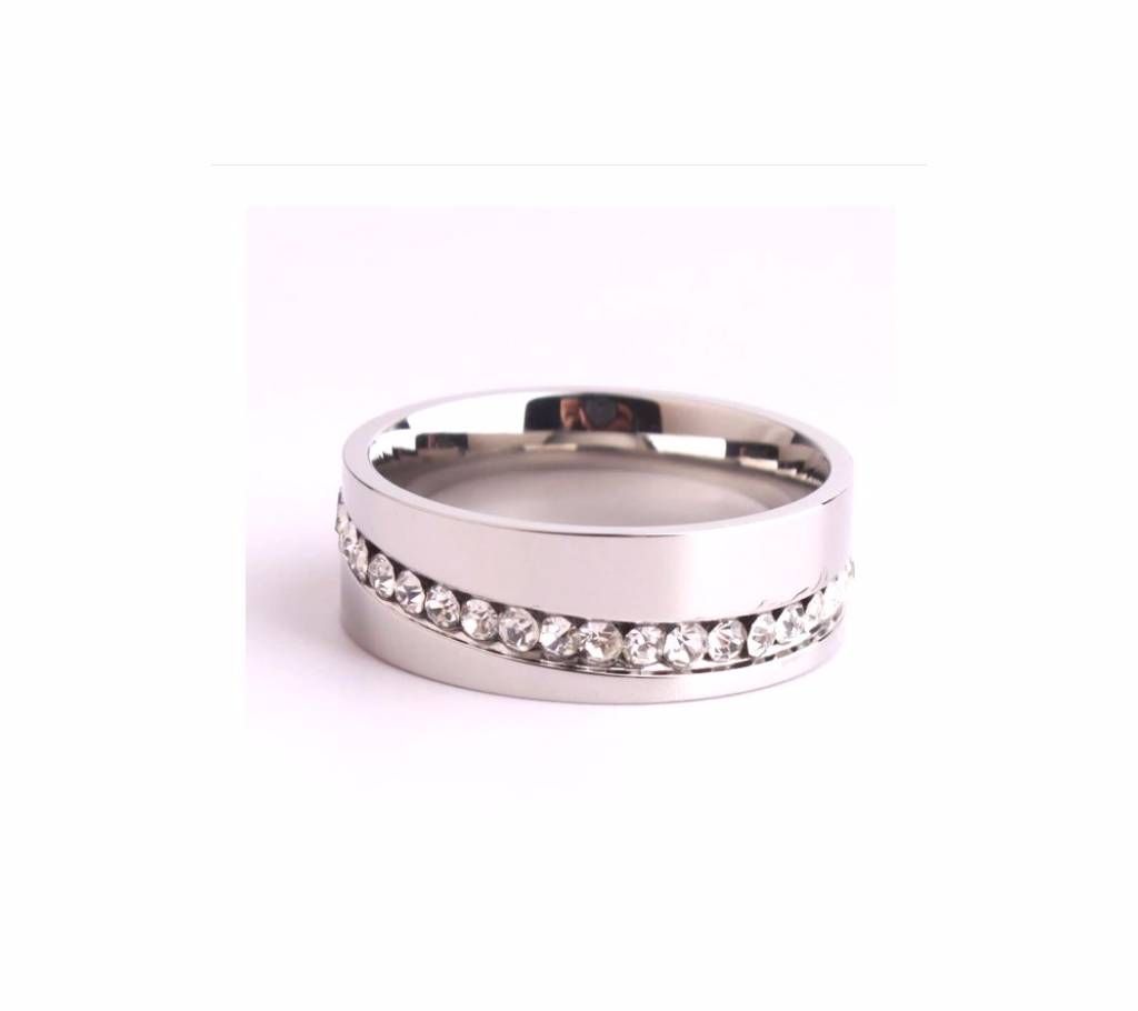 Single row crystal rings for Unisex