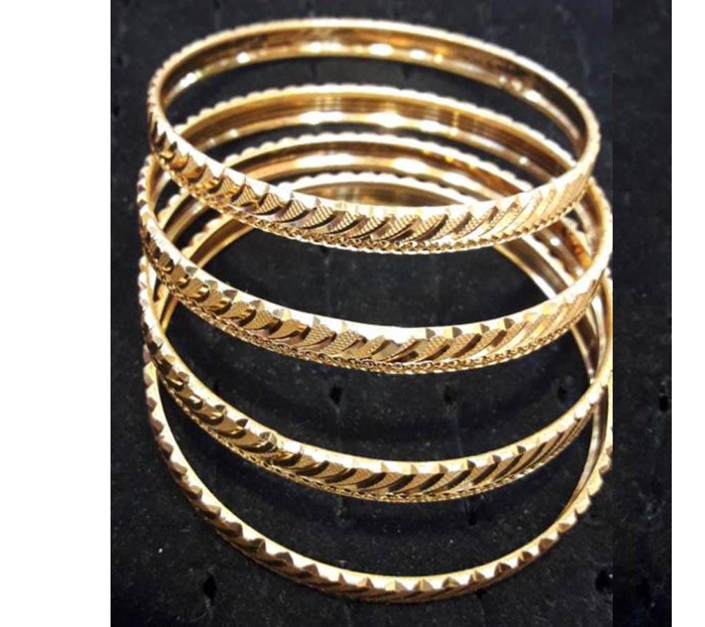 4 piece golden bangles
