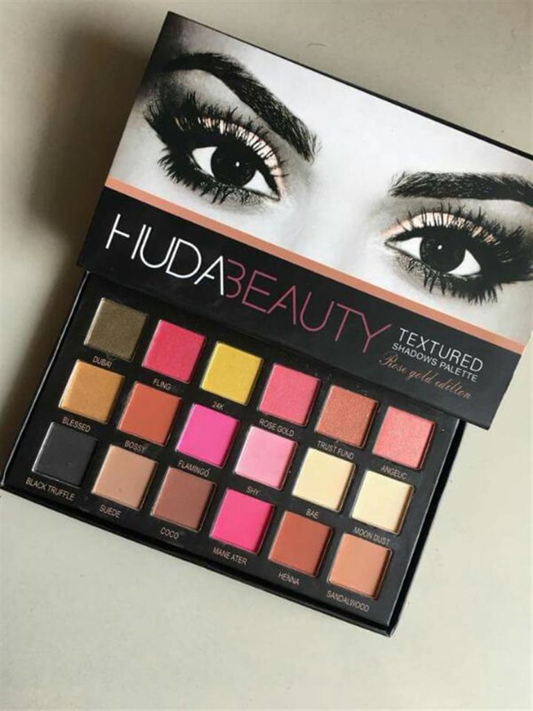 Huda Beauty Eyeshadow palette (Thailand)
