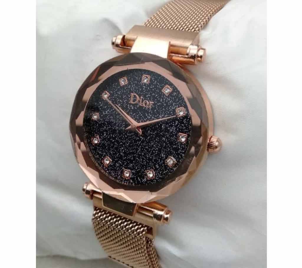 Dior (Copy) Ladies Stylish Watch Golden