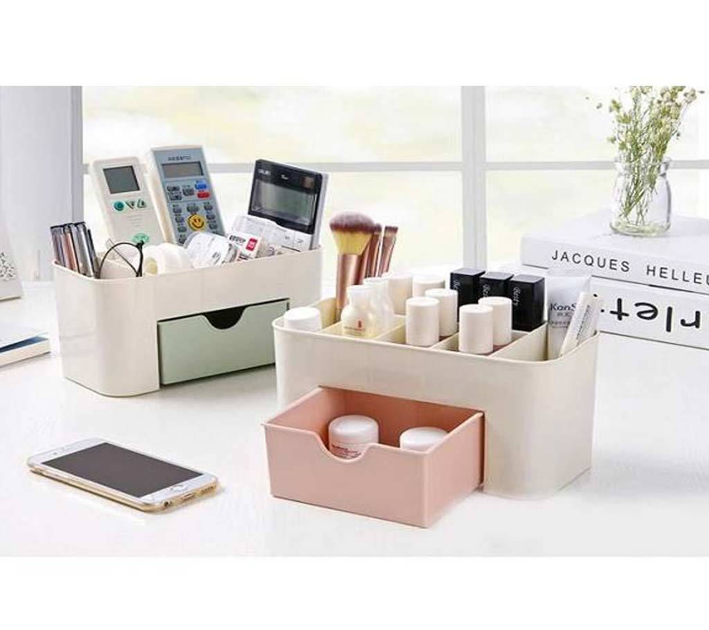 Desktop cosmetics storage box