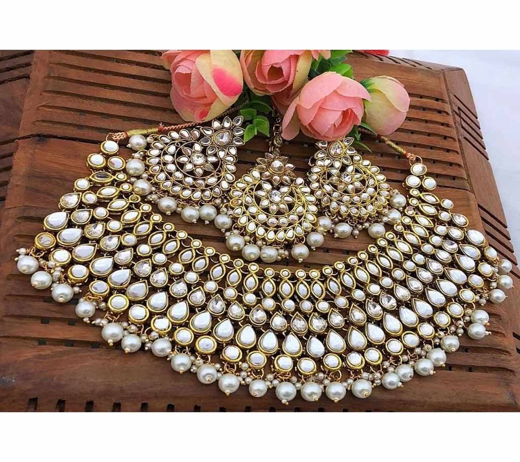 Dabbi Kundan Choker Set 10 Yellow Silver with Silver Muktas