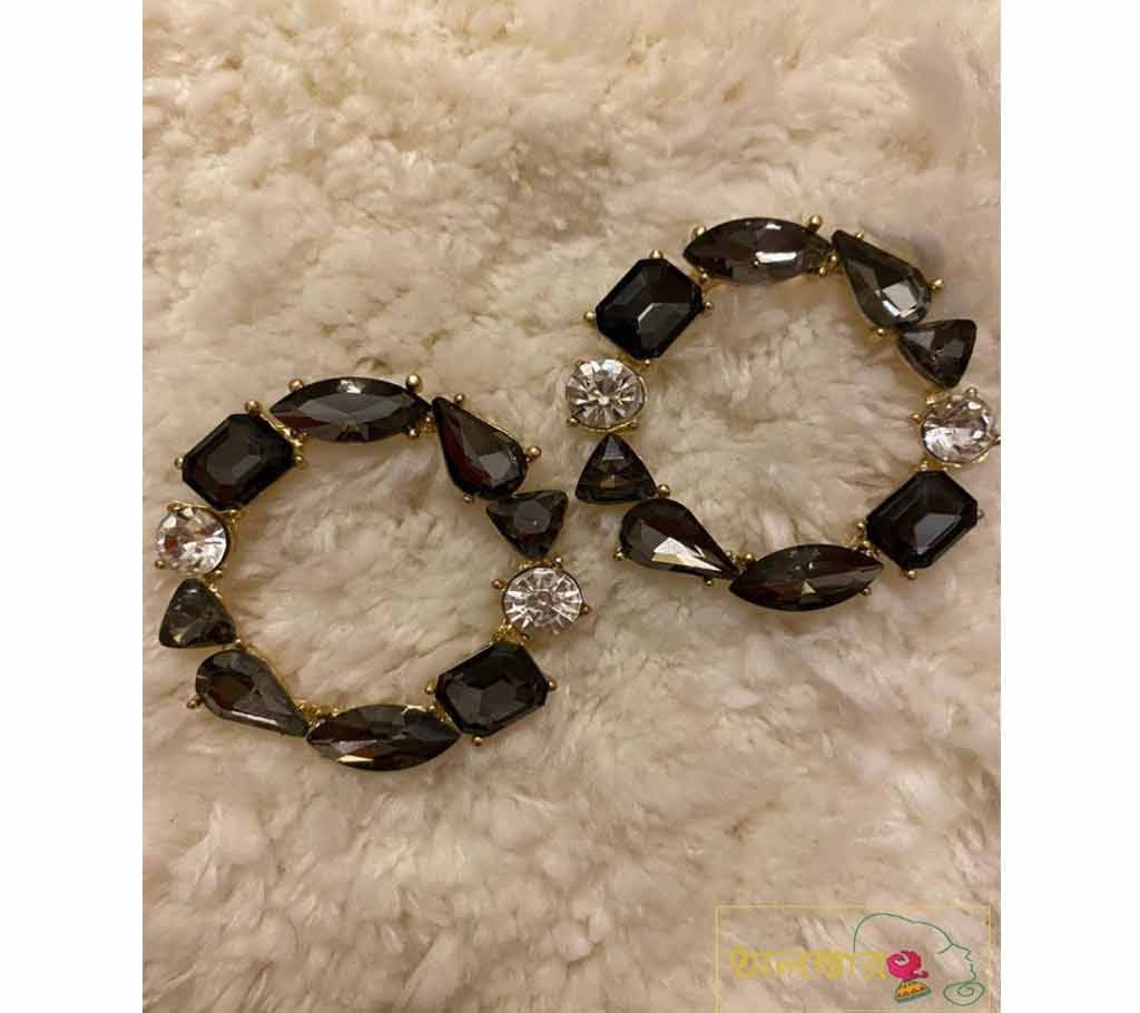 AD Gray Stone Earring Circle Shape