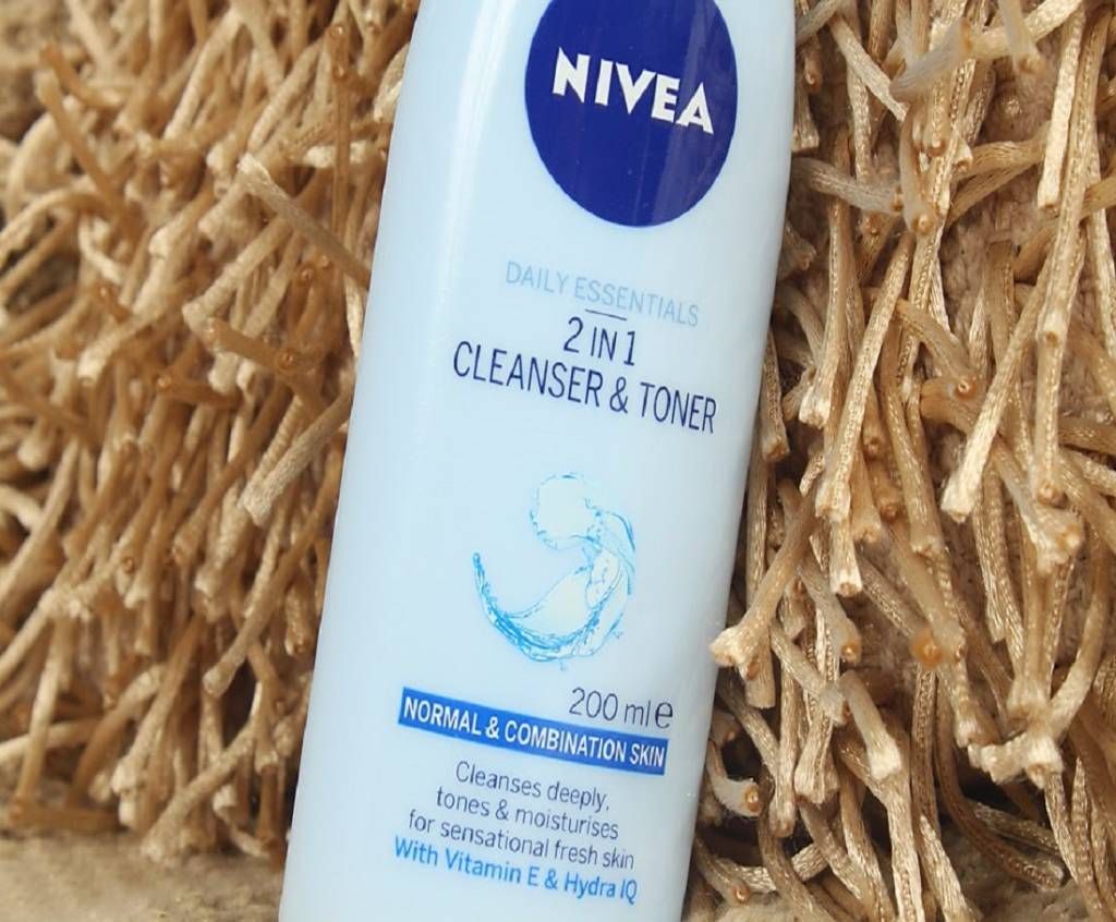 Nivea Daily Essentials 2 in 1 Cleanser and toner 