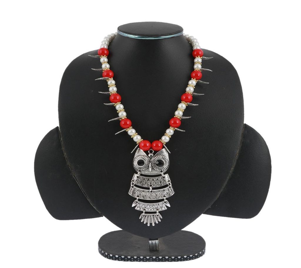Red & White Stone Setting Necklace