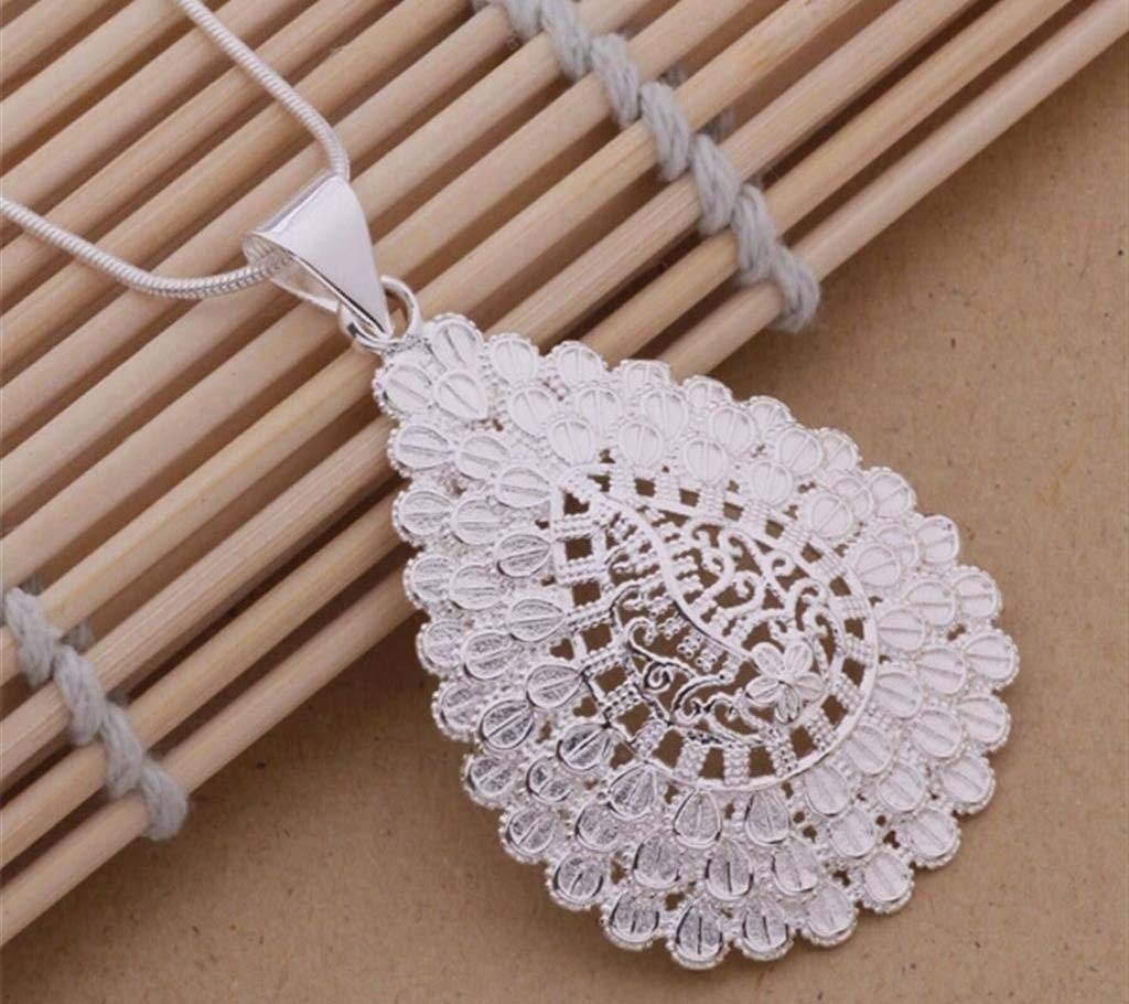 Ladies pendant 