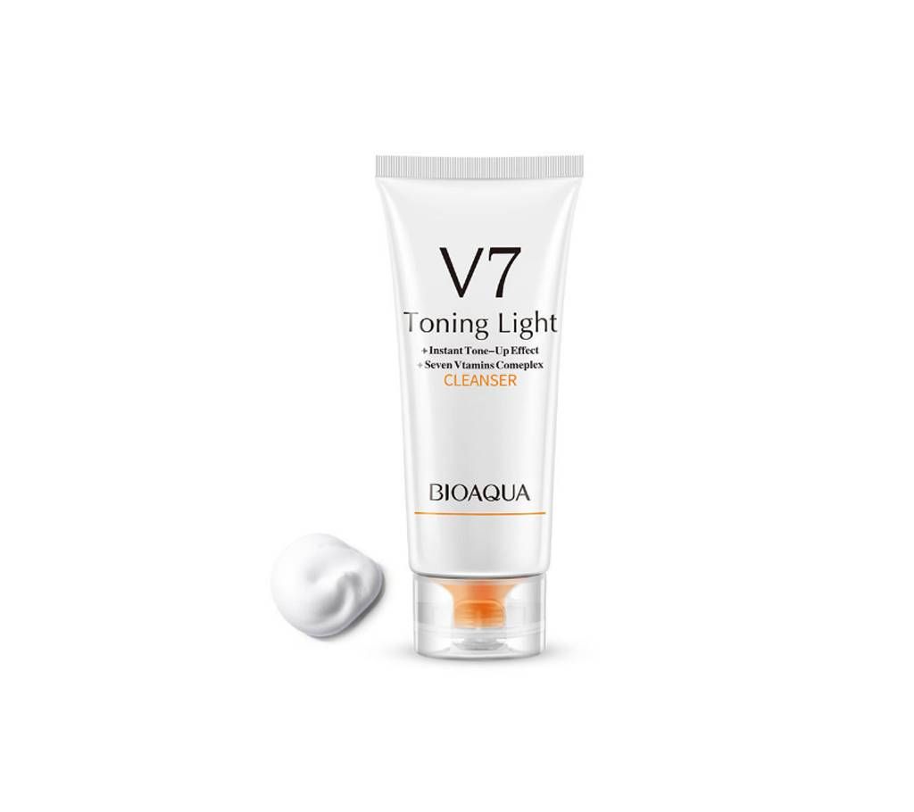 bioaqua toning light v7 cleanser
