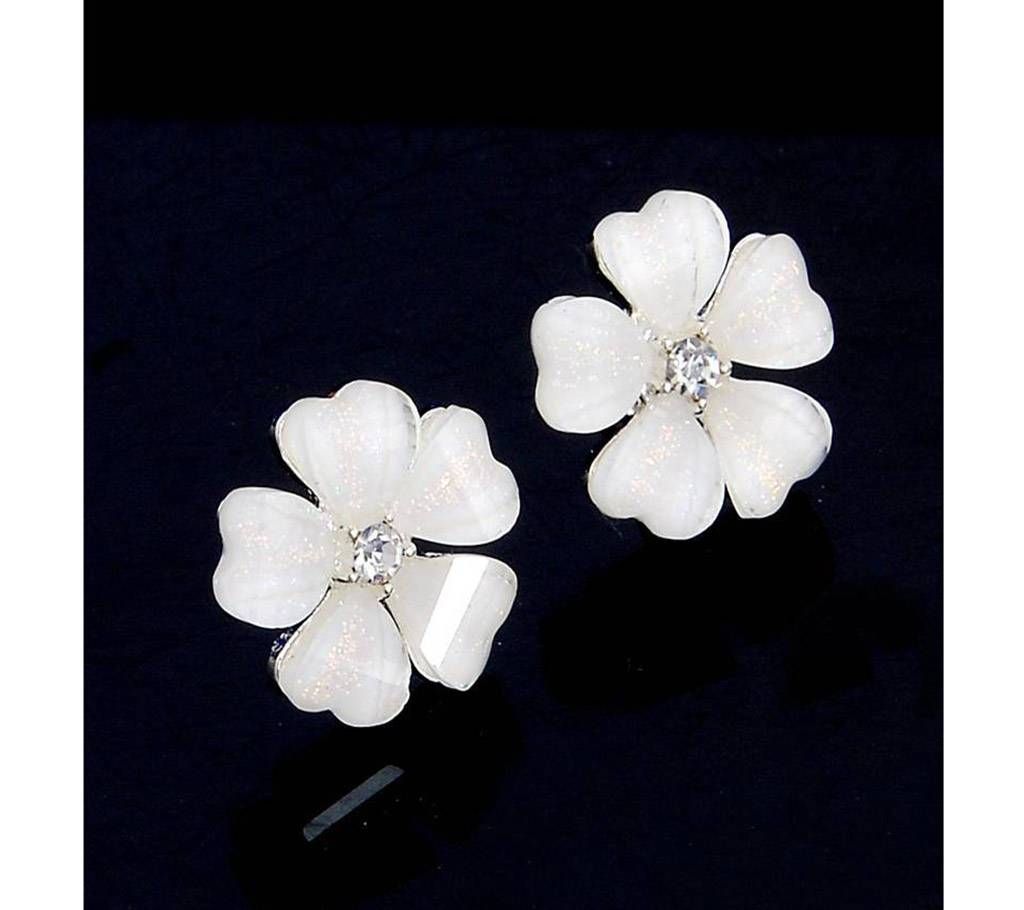 MISANANRYNE Hot Beautiful Flower Crystal Stud Earrings for Women Jewelry Stud Earrings Diameter 1.5 cm