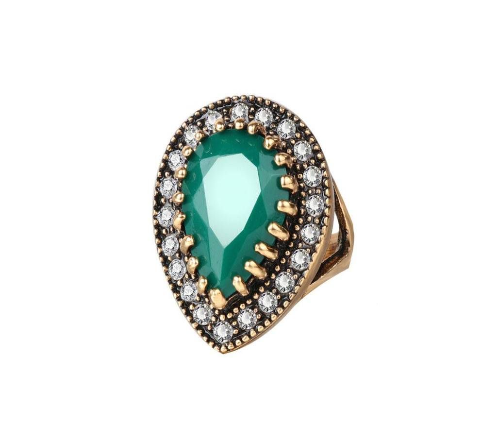 Utimtree Women Vintage Antique Gold Color Water Drop Crystal Rings CZ Zircon Ring Jewelry