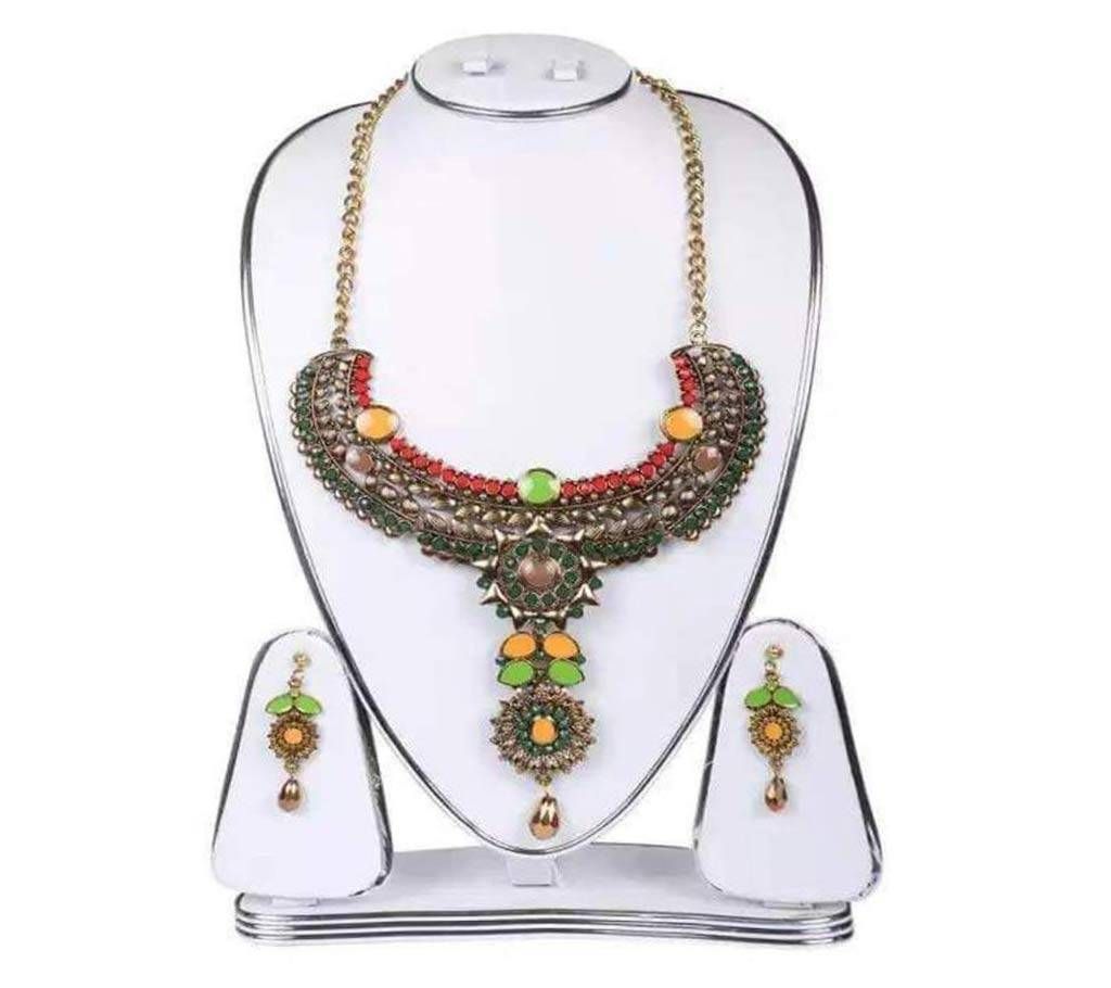 traditional necklace set